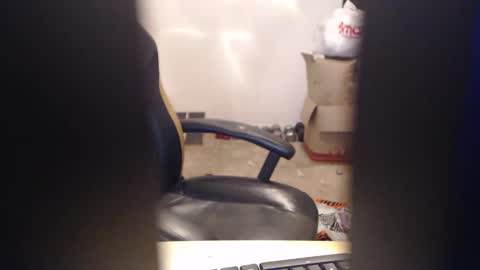 Snapshot of thedestion chatting on 12.22.24 Destion online show from 12.22.24