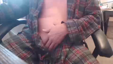 Snapshot of thedestion chatting on 10.14.25 Destion online show from 10.14.25