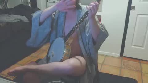 Snapshot of thedevilstwink chatting on 03.25.26 thedevilstwink online show from 03.25.26