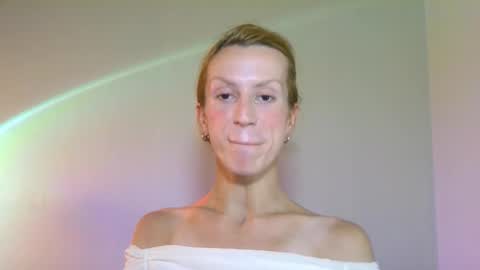 Yolanda online show from 10.12.25