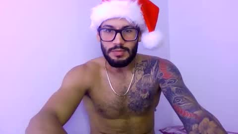 Snapshot of thedragonboyxxx chatting on 12.16.25 thedragonboyxxx online show from 12.16.25