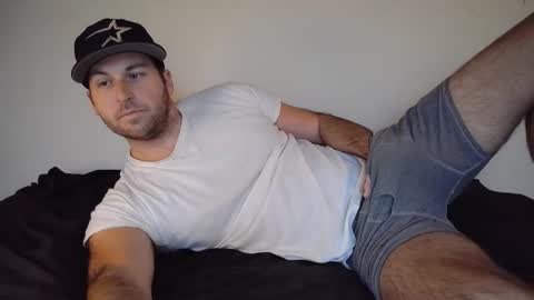 Snapshot of theetwohander chatting on 11.09.25 Theetwohander online show from 11.09.25