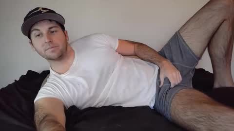 Snapshot of theetwohander chatting on 01.15.26 Theetwohander online show from 01.15.26