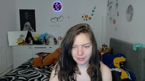 TheFarmergirl online show from 03.23.26