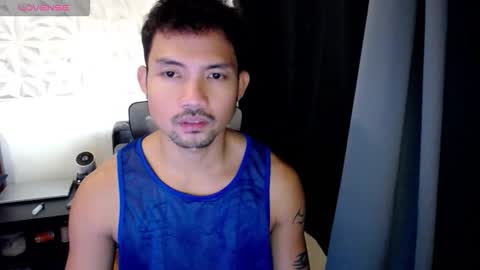 Snapshot of thefriskyasian chatting on 10.02.25 Jaycee online show from 10.02.25