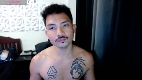 Snapshot of thefriskyasian chatting on 10.22.25 Jaycee online show from 10.22.25