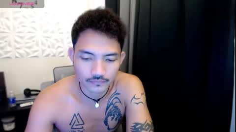 Snapshot of thefriskyasian chatting on 10.27.25 Jaycee online show from 10.27.25