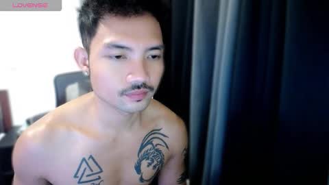 Snapshot of thefriskyasian chatting on 10.29.25 Jaycee online show from 10.29.25