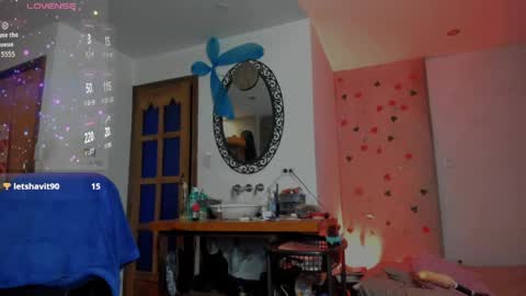Snapshot of thegoldenbitch chatting on 05.01.26 Goldie online show from 05.01.26