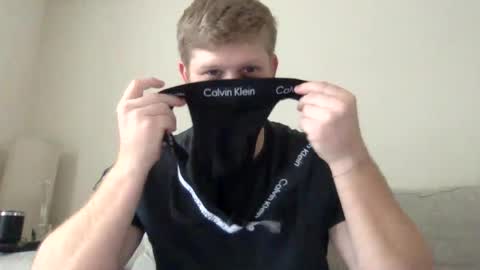 Snapshot of thehairyprince chatting on 12.11.24 Harry online show from 12.11.24