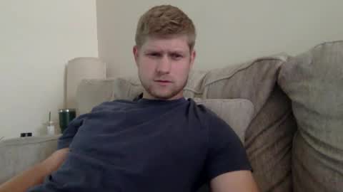 Snapshot of thehairyprince chatting on 09.12.25 Harry online show from 09.12.25