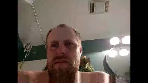 Snapshot of thehammerxx chatting on 10.04.25 thehammerxx online show from 10.04.25
