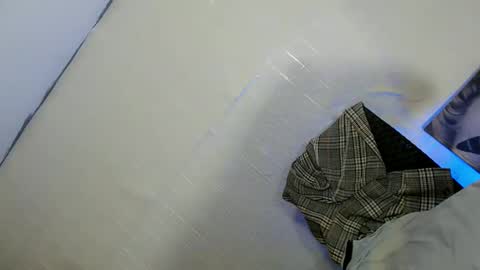 laisa online show from 12.14.25