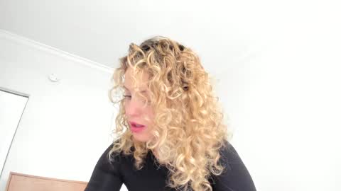 Lily Marie online show from 12.19.24