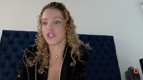 Lily Marie online show from 09.08.25