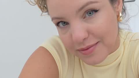 Lily Marie online show from 11.28.25