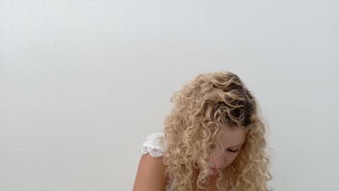 Snapshot of theislandgirl chatting on 05.28.26 Lily Marie online show from 05.28.26