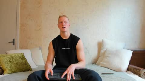 Snapshot of thejacob_d chatting on 04.30.26 thejacob_d online show from 04.30.26
