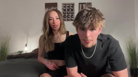 Snapshot of thekiraskys chatting on 02.28.26 Kira Zane online show from 02.28.26