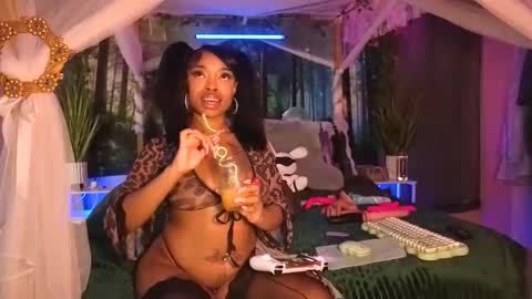 thelovelybrown online show from 02.06.26