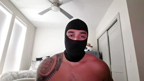 Snapshot of themaskedbull chatting on 07.09.26 Themaskedbull online show from 07.09.26