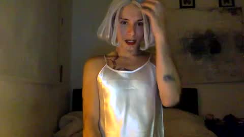 Lucy Lucy online show from 01.01.25