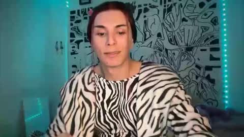 Lucy Lucy online show from 12.05.25