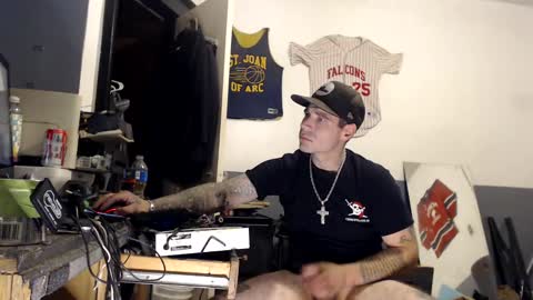 Snapshot of themechanic_ chatting on 12.07.24 sledge online show from 12.07.24