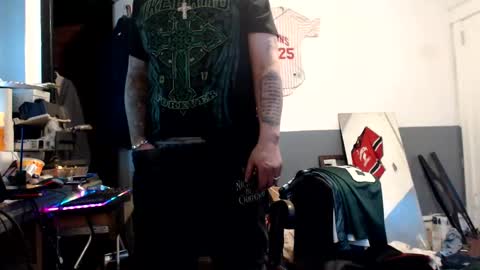 Snapshot of themechanic_ chatting on 02.14.25 sledge online show from 02.14.25