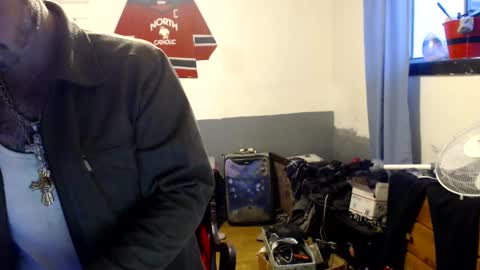 Snapshot of themechanic_ chatting on 03.06.25 sledge online show from 03.06.25