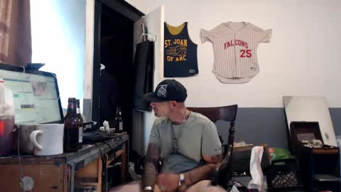 Snapshot of themechanic_ chatting on 10.09.25 sledge online show from 10.09.25