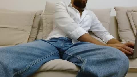 TheMonarchGoat online show from 09.15.25