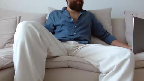 TheMonarchGoat online show from 10.14.25