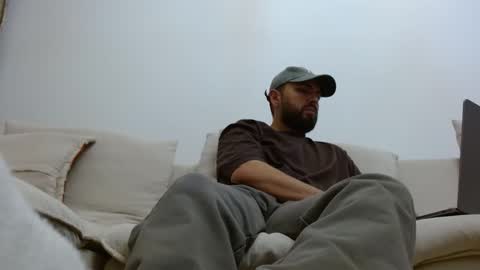 TheMonarchGoat online show from 04.14.26