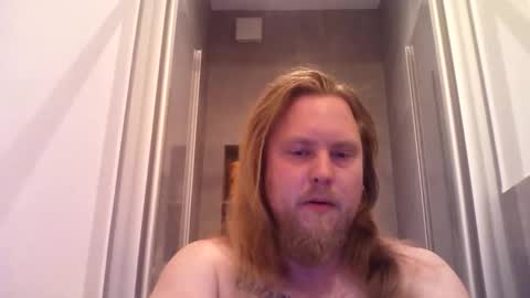 thenewdude1992 online show from 10.21.25