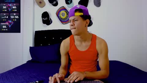 Theo online show from 07.08.26