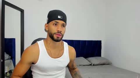 Theo Sky online show from 10.08.25