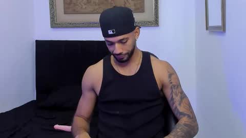 Theo Sky online show from 10.11.25