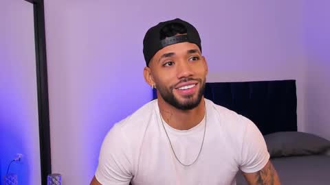 Theo Sky online show from 11.06.25