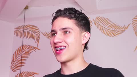 Snapshot of theohawke_ chatting on 01.26.25 THEO- MATEO online show from 01.26.25