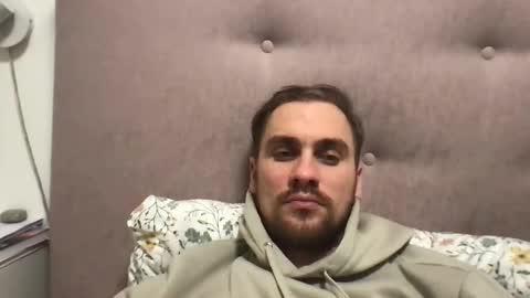 Snapshot of theonetojerkwith chatting on 02.08.25 theonetojerkwith online show from 02.08.25