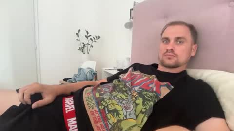 Snapshot of theonetojerkwith chatting on 07.26.26 theonetojerkwith online show from 07.26.26