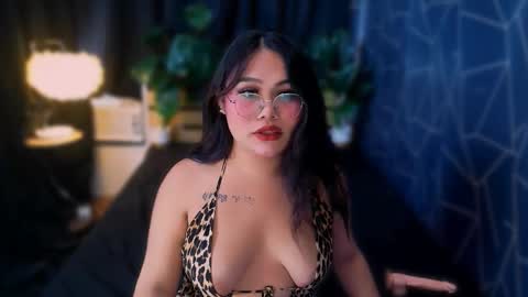 FRANCINE online show from 02.05.26