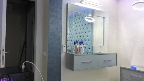 Snapshot of theowonder chatting on 01.21.25 Theowonder online show from 01.21.25