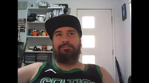 Snapshot of theozbeardguy chatting on 01.19.25 aussiebeard online show from 01.19.25