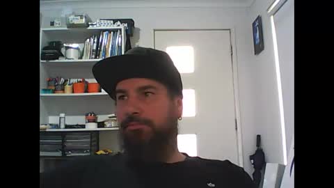 Snapshot of theozbeardguy chatting on 02.18.25 aussiebeard online show from 02.18.25
