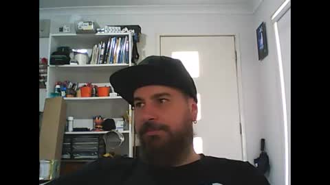 Snapshot of theozbeardguy chatting on 02.27.25 aussiebeard online show from 02.27.25