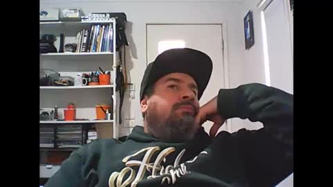 Snapshot of theozbeardguy chatting on 09.10.25 aussiebeard online show from 09.10.25