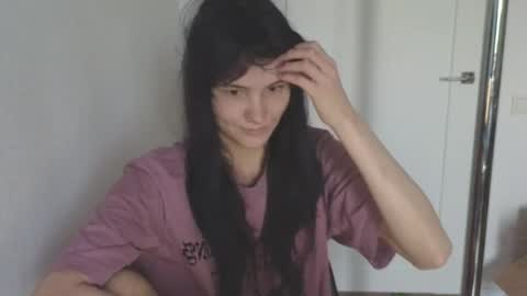 Snapshot of thepasssiflora chatting on 05.17.26 Vanessa online show from 05.17.26