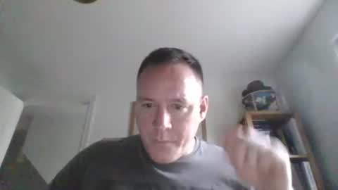 Snapshot of thepigboy chatting on 12.21.25 thepigboy online show from 12.21.25